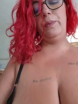 Show de webcam de Escarlate4you_