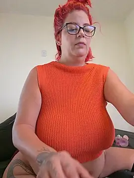 Escarlate4you_ webcam show
