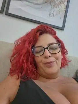 Chatroom XXX en direct de Escarlate4you_