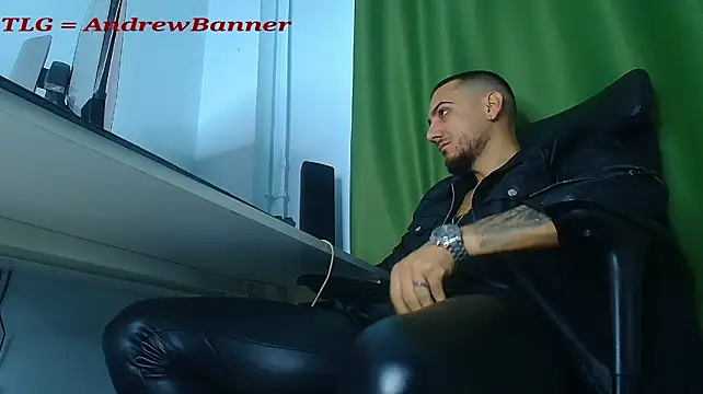 AndrewBanner – webcam-show
