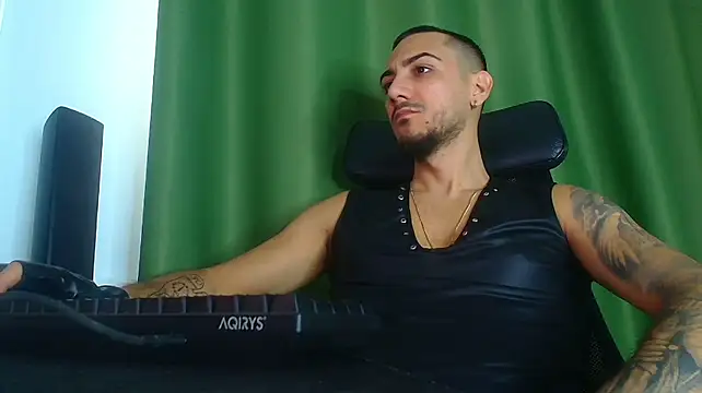 AndrewBanner Webcam show