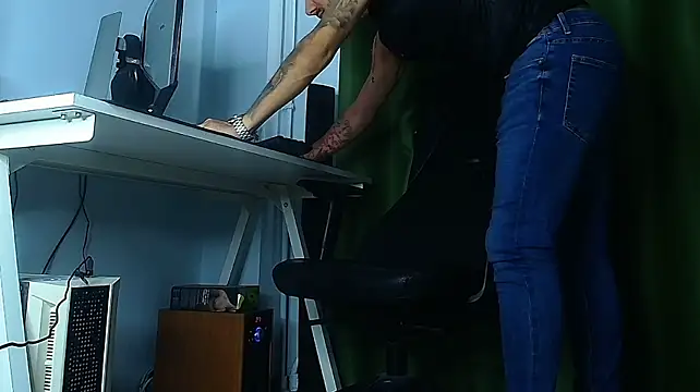 AndrewBanner 网络视讯表演