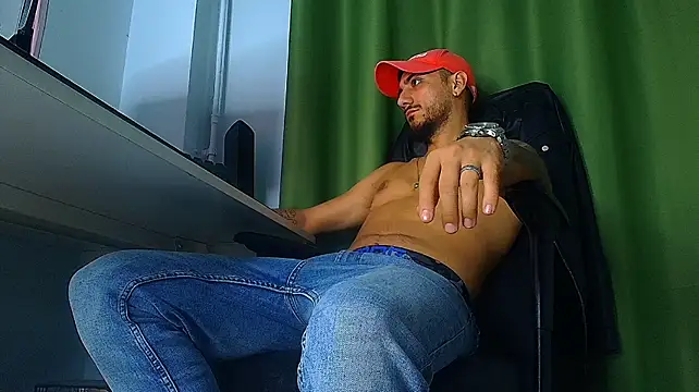 AndrewBanner Webcam show