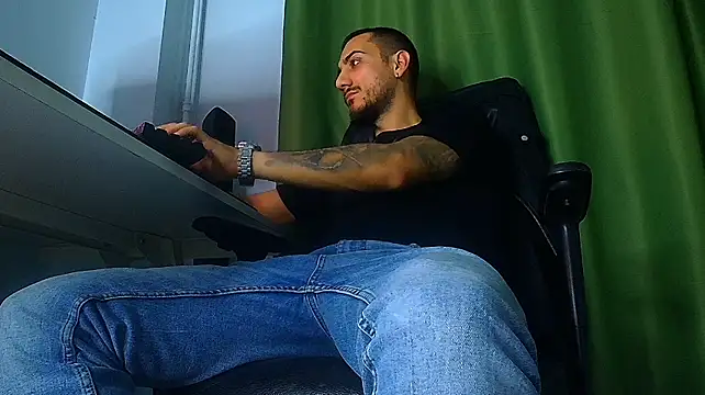 AndrewBanner's Webcam Show