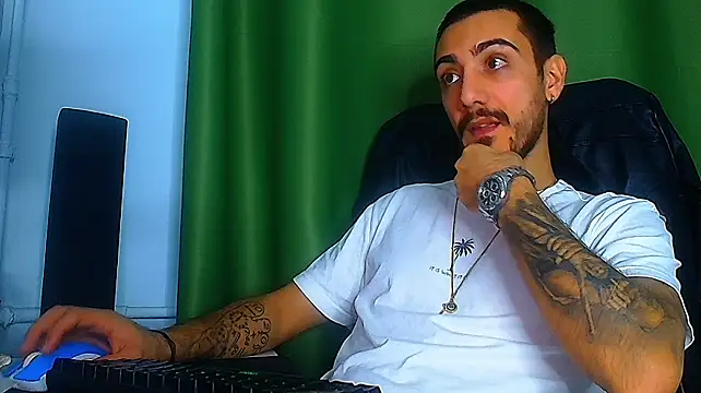 ArroganceKING Show in webcam