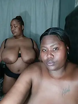 MissTiTi01 Show in webcam