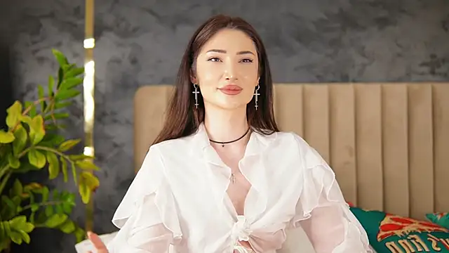 AriaXo Adlı Modelin Canlı XXX Sohbeti