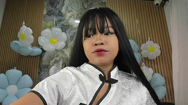 Lili_16's Webcam Show