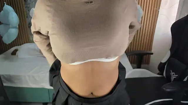 Lili_16のライブチャットルーム