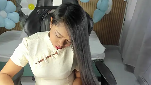 Lili_16 ওয়েবক্যাম শো