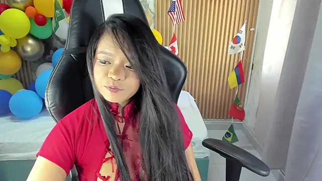 Lili_16 লাইভ XXX চ্যাট