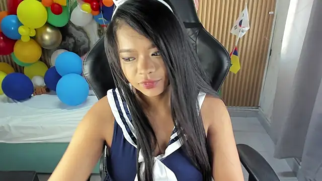 Lili_16 Live XXX-Chat