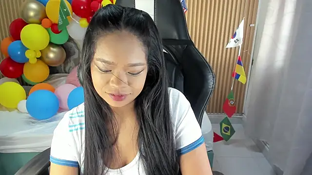 Lili_16's Live XXX Chat