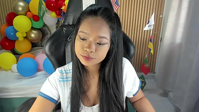 Lili_16's Live XXX Chat