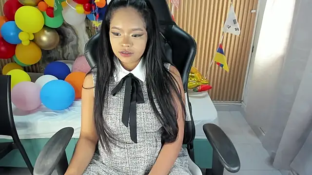 Lili_16 Webcam Show