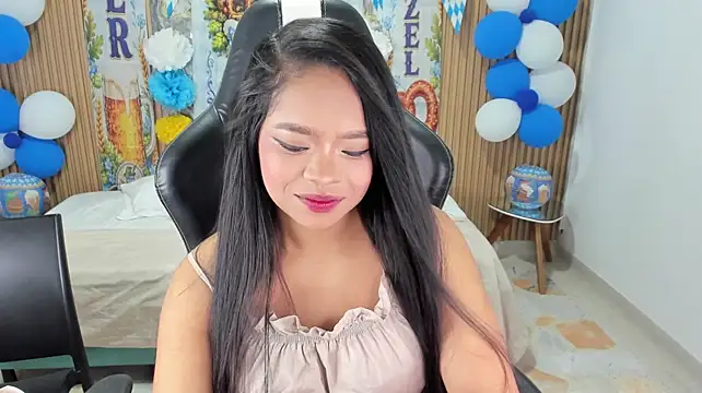 Chatroom XXX en direct de Lili_16