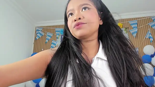 Lili_16's Live XXX Chat