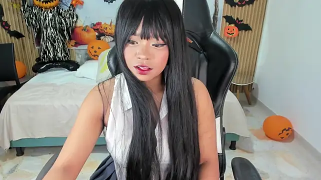 Lili_16's Live XXX Chat