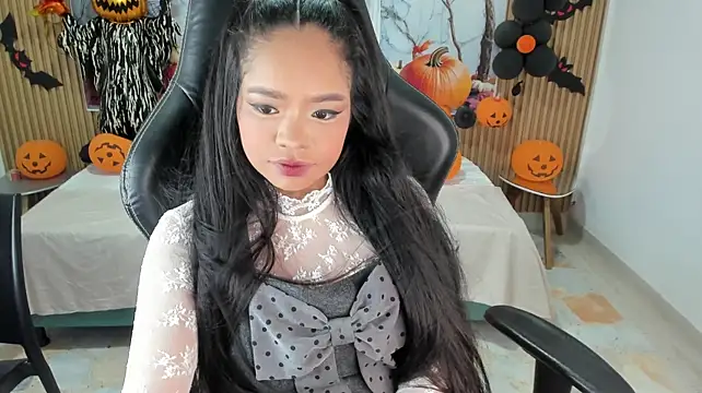 Lili_16's Live XXX Chat
