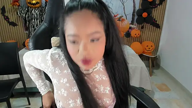 Lili_16's Live XXX Chat