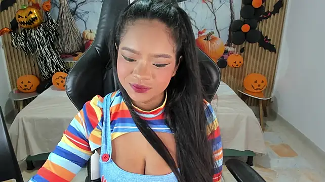 Lili_16's Live XXX Chat