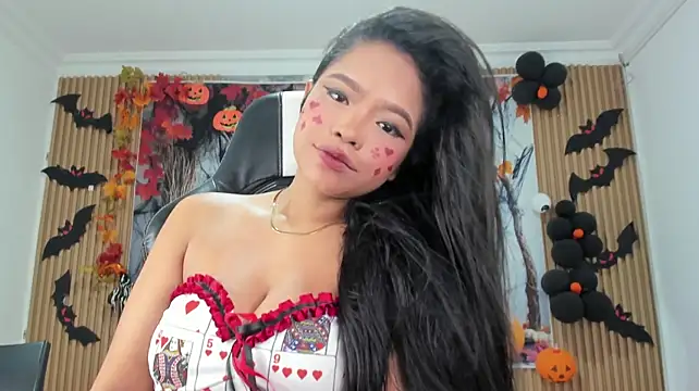 Lili_16 Show in webcam