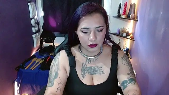 Alexa_Slavehot777 Webcam-Show