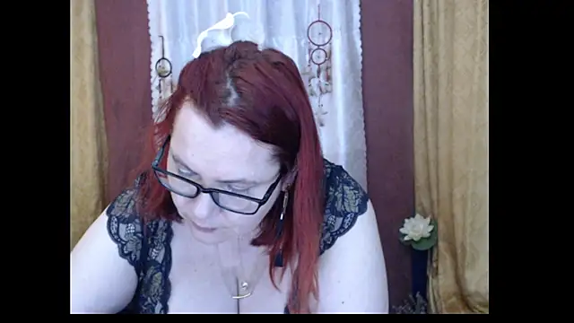 PlayfullMature Pertunjukan Webcam