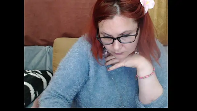 PlayfullMature Chat XXX in diretta
