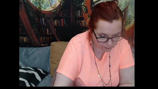 PlayfullMature Chat XXX in diretta