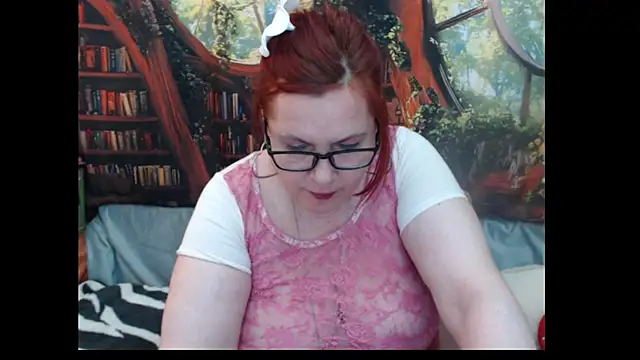 PlayfullMature Chat XXX in diretta