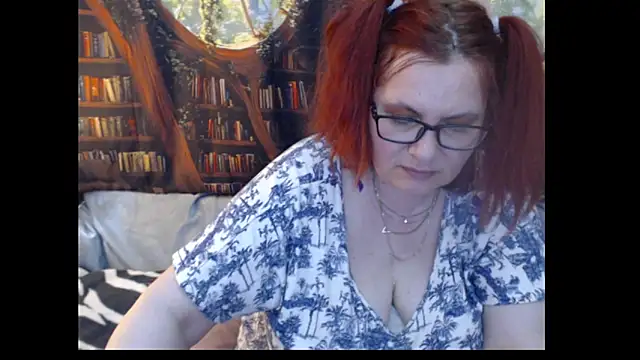 XXX chat uživo modela PlayfullMature