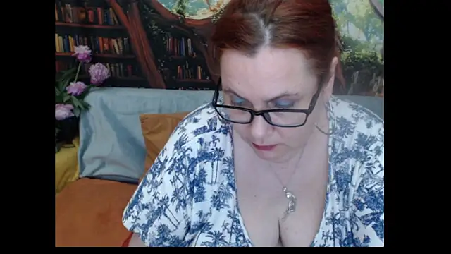PlayfullMature Chat XXX in diretta