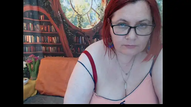 PlayfullMature Chat XXX in diretta