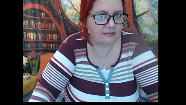 PlayfullMature XXX чат на живо