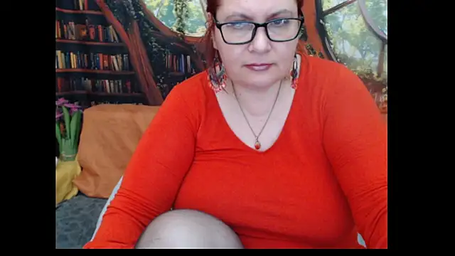 PlayfullMature Webcam show