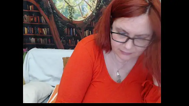 PlayfullMature Chat XXX in diretta