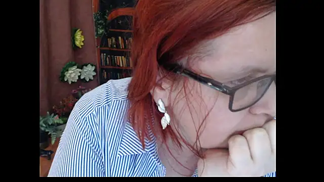 PlayfullMature Chat XXX in diretta