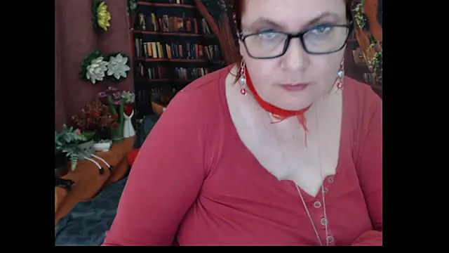 PlayfullMature Chat XXX live