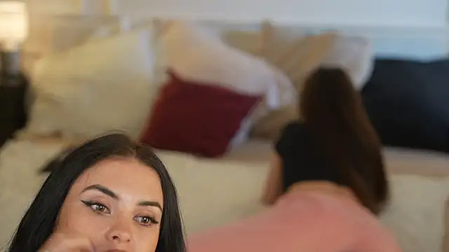 XXX chat uživo modela Tina_Breeze