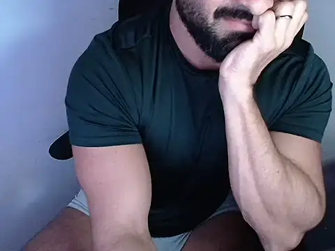 abeardguyone: διαδικτυακό σόου στην κάμερα