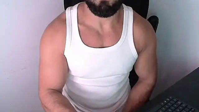 abeardguyone Webcam Show