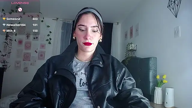 צ'אט XXX בשידור חי של IsaBaileys_