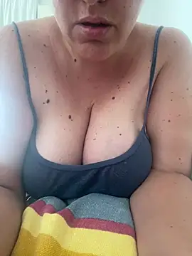MonicaMorbida's Live Chat Room