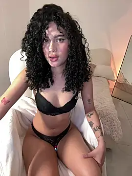 Lianh_Benett ওয়েবক্যাম শো