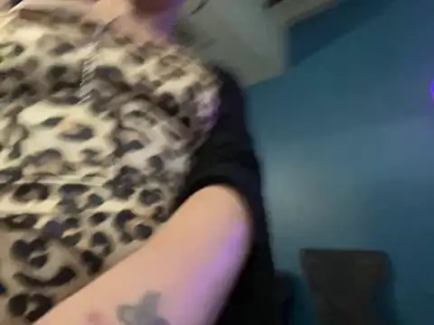 عرض كام IttyBittyVinny