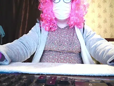 Crossdresser_Elenaのウェブカメラショー