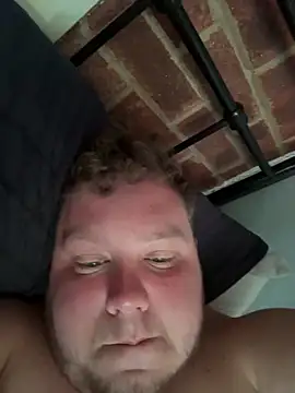 Lukeyboy027's Webcam Show