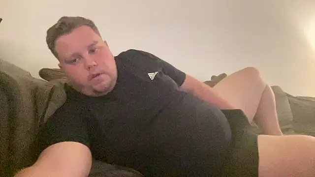 Lukeyboy027 Show in webcam