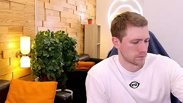 EthanPinkman 在線直播表演